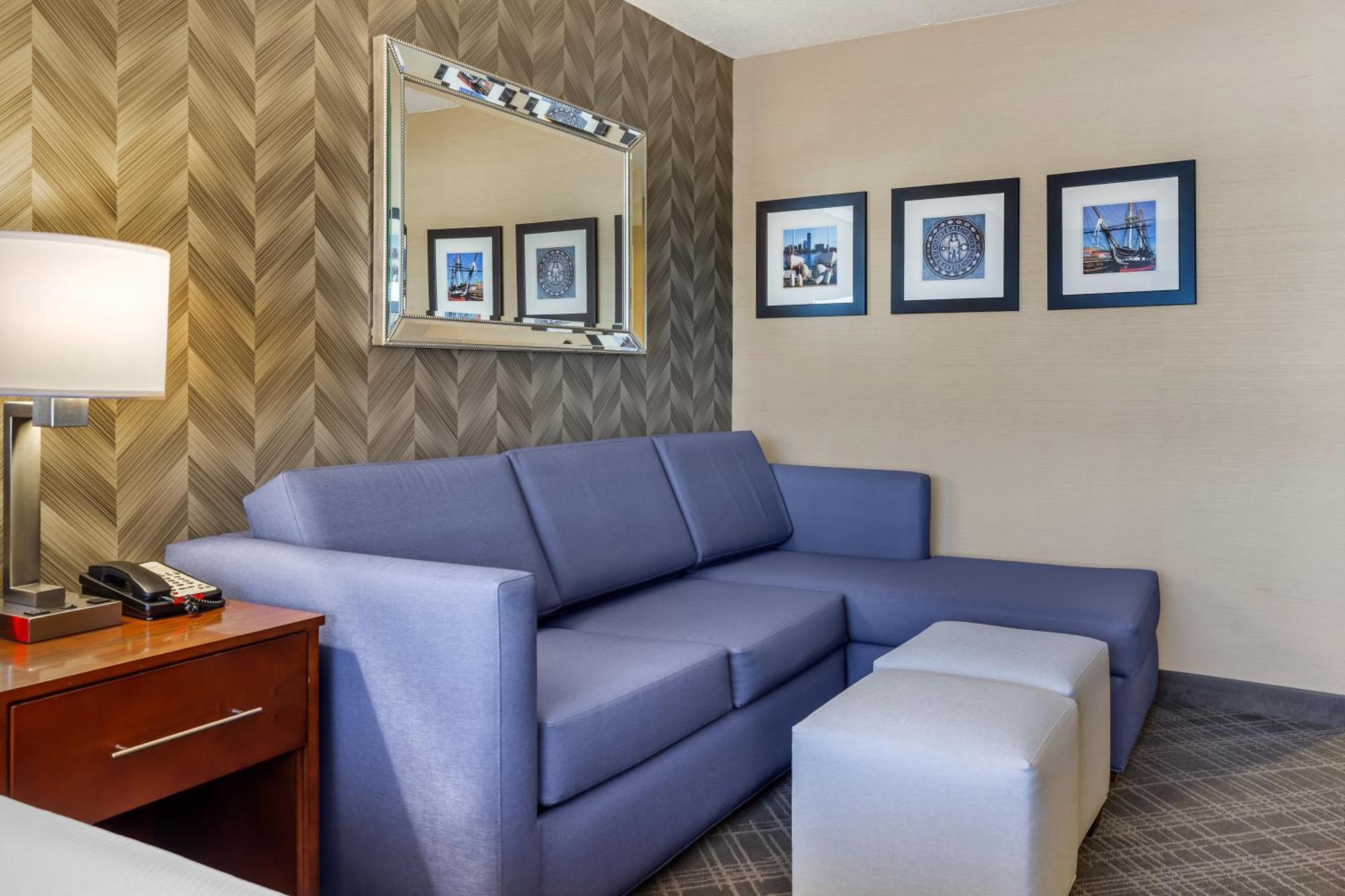 Comfort Inn & Suites Logan International Airport Revere Exteriér fotografie